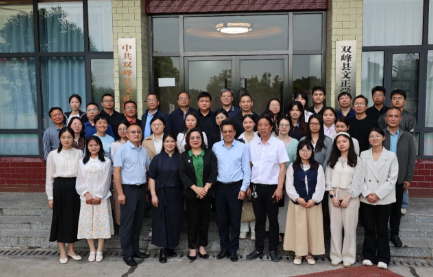 娄底市“920”教育共同体同课异构活动在文正高级中学举行